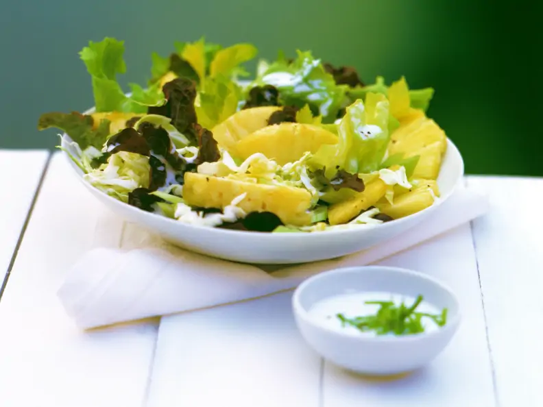 Weißkohlsalat mit Ananas