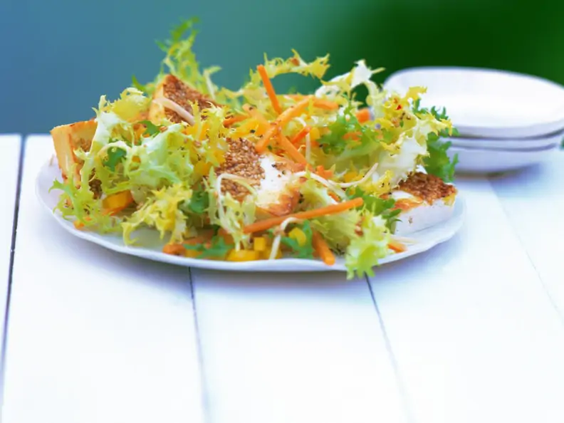 Friséesalat mit Tofu