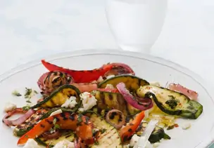 Gegrilltes Gemüse mit Feta