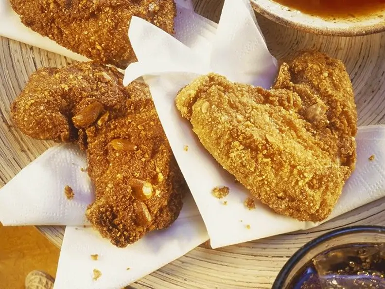 Erdnuss-Cicken Wings