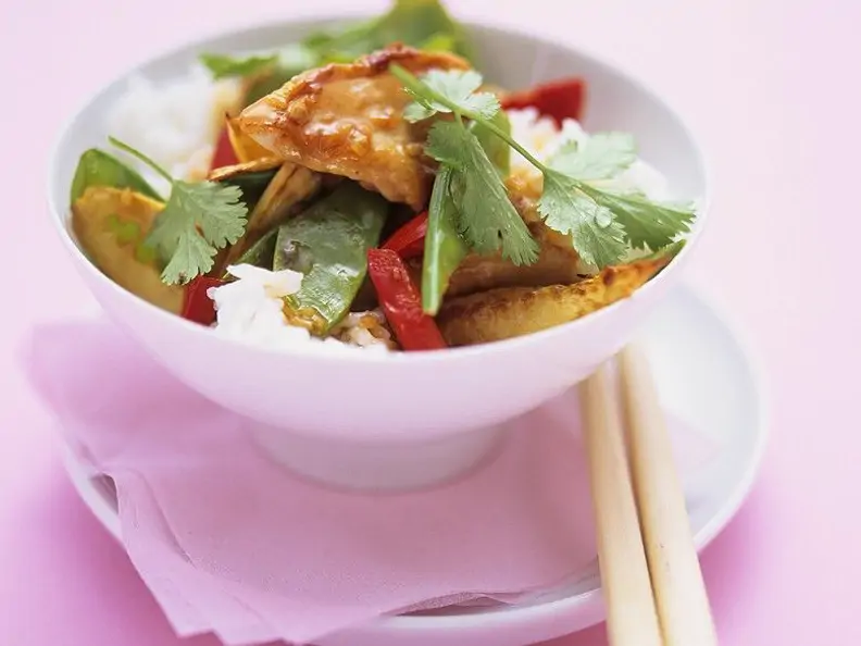 Hähnchen mit Gemüse und Reis
