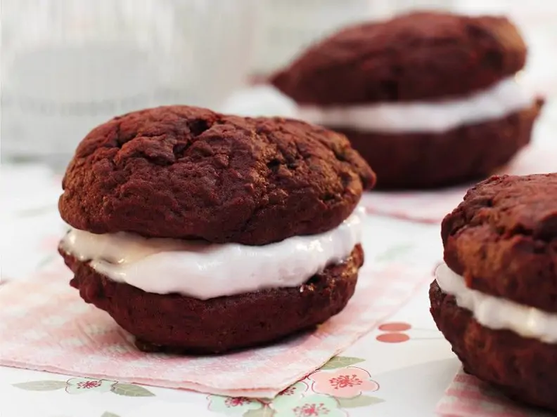 Red Velvet Whoopie Pies