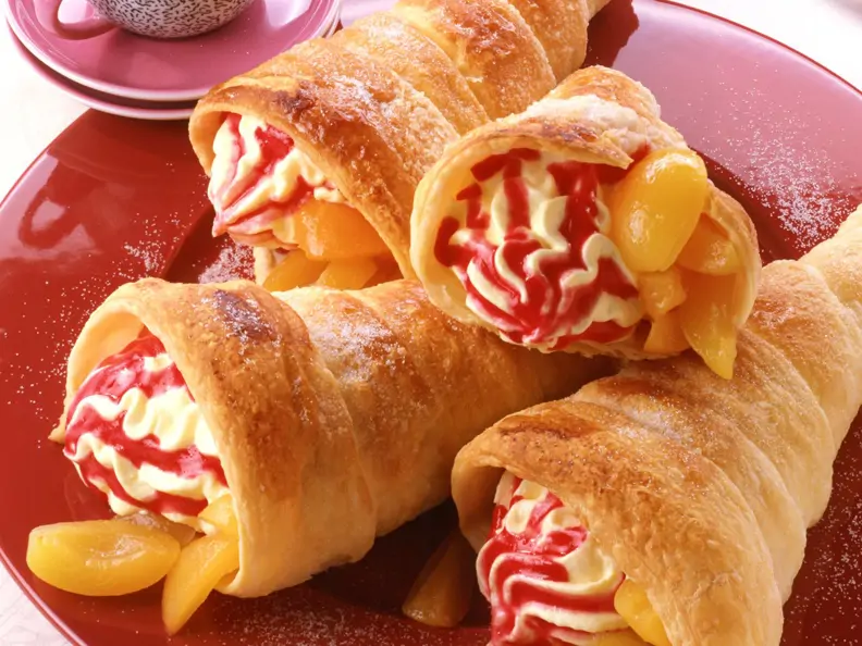 Schillerlocken mit Puddingfüllung und Aprikosen
