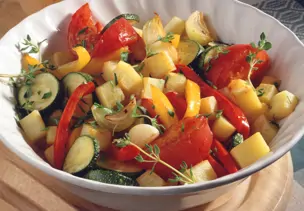Warmer Kartoffel-Gemüse-Salat