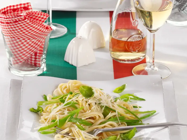 Linguine mit Zuckerschoten