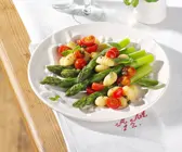Gnocchi mit Spargel und Tomaten