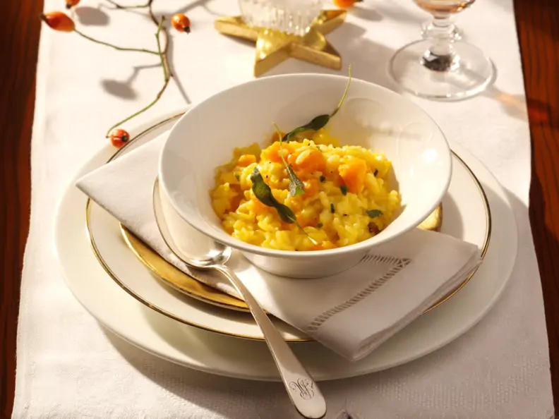 Kürbis-Risotto mit frittiertem Salbei