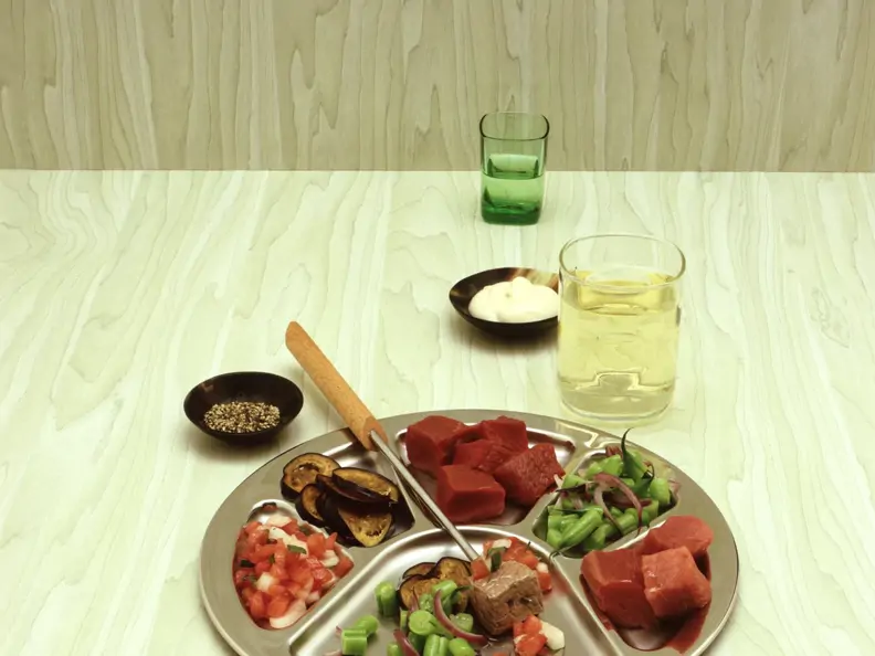 Fleischfondue mit Beilagen