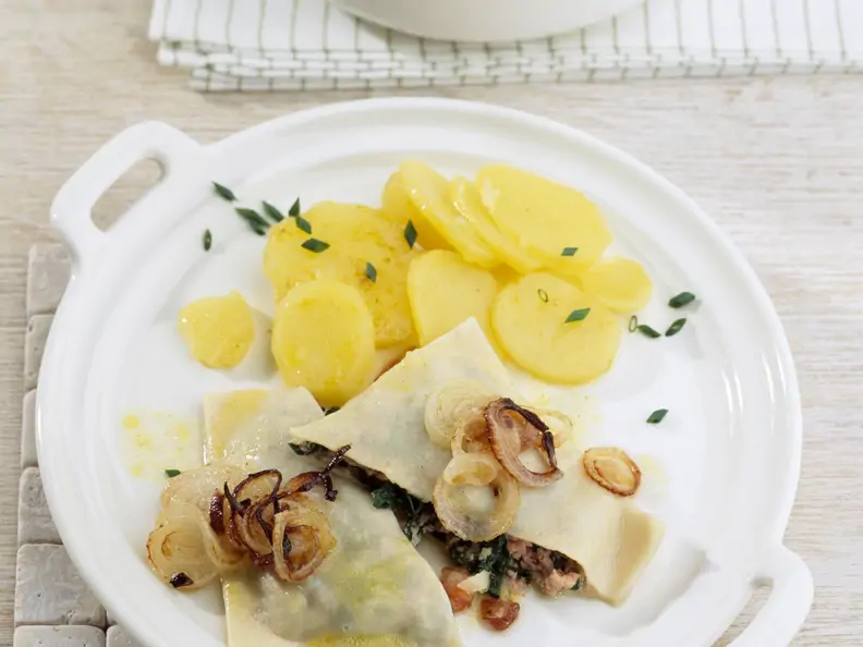 Maultaschen mit Kartoffelsalat