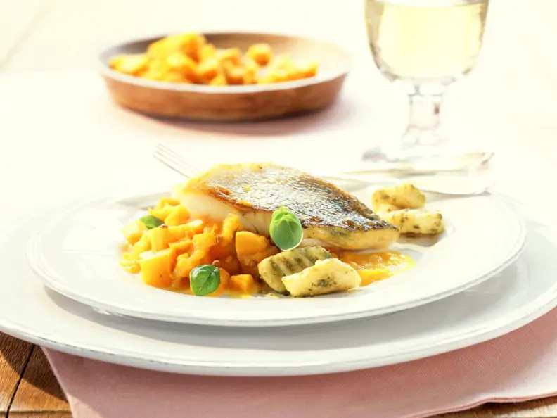 Zanderfilet mit Kürbis und Pesto-Gnocchi