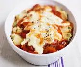 Lachs-Cannelloni mit Tomaten und Mozzarella