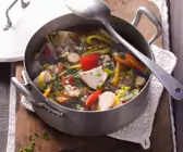 Hühnereintopf mit Graupen und Gemüse