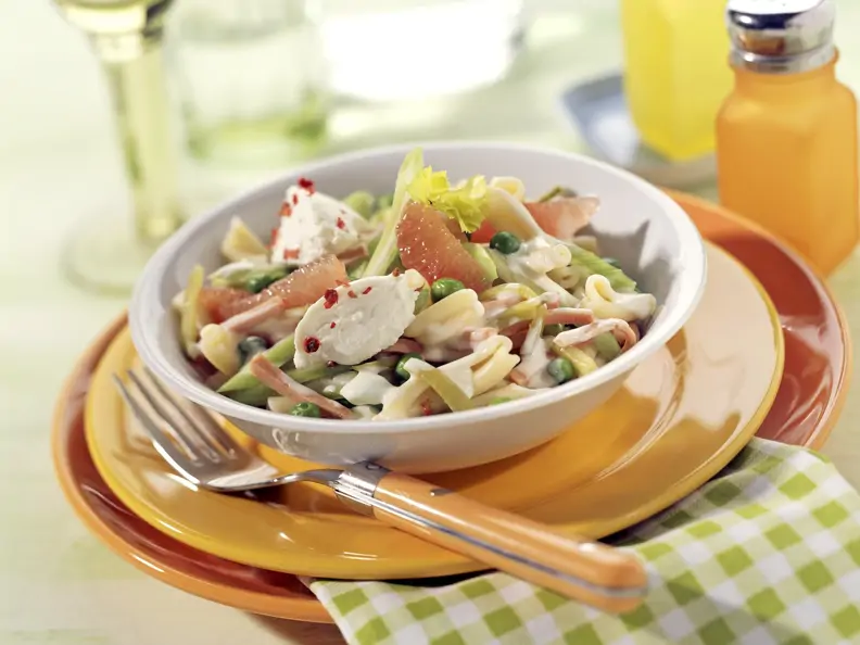 Nudel-Wurst-Salat