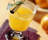 Orangen-Weißwein-Punsch