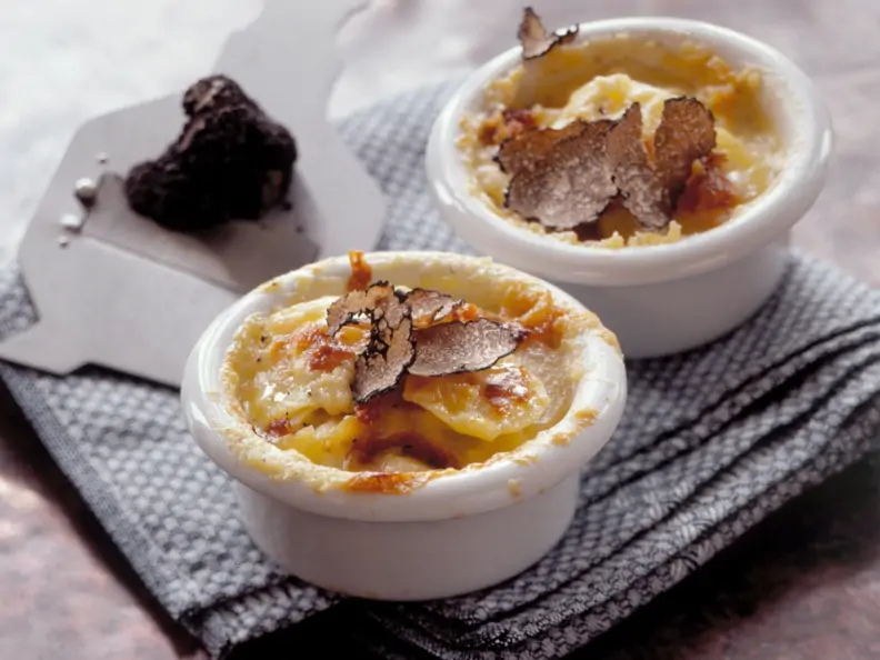 Kartoffelgratin mit schwarzem Trüffel