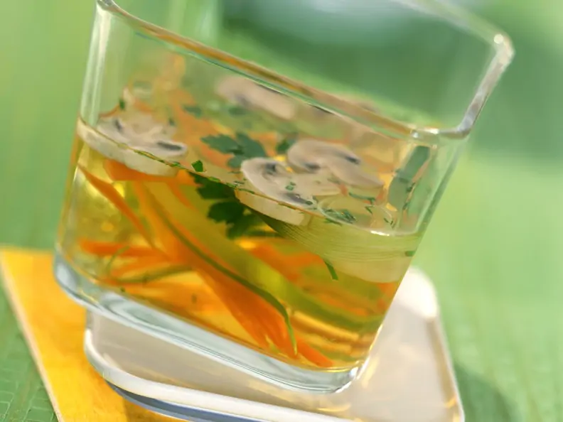 Gemüse-Bouillon