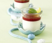 Orangen-Panna-Cotta mit Himbeermark
