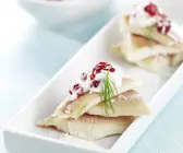 Geräuchertes Forellenfilet mit Preiselbeer-Creme