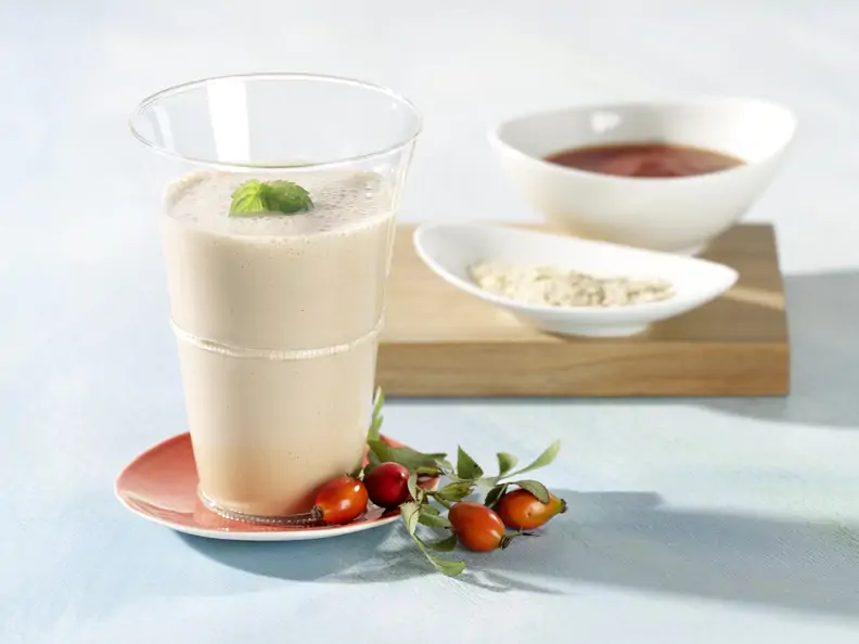 Hagebutten-Milch-Shake
