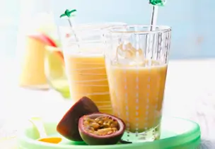 Mango-Passionsfrucht-Lassi
