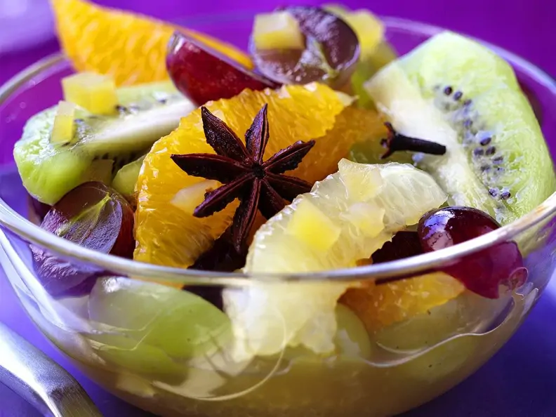 Obstsalat mit Sternanis