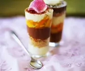 Schoko-Joghurtbecher