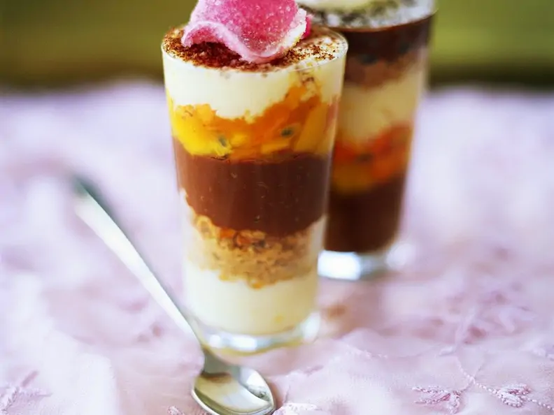 Schoko-Joghurtbecher