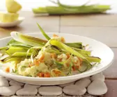 Gebratener Porree auf Möhren-Polenta