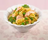 Schneller Reistopf mit Lachs
