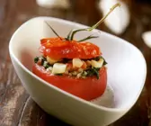 Gefüllte Tomaten mit Fisch