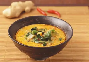 Kokos-Gemüsesuppe