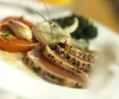Kurzgebratener Thunfisch