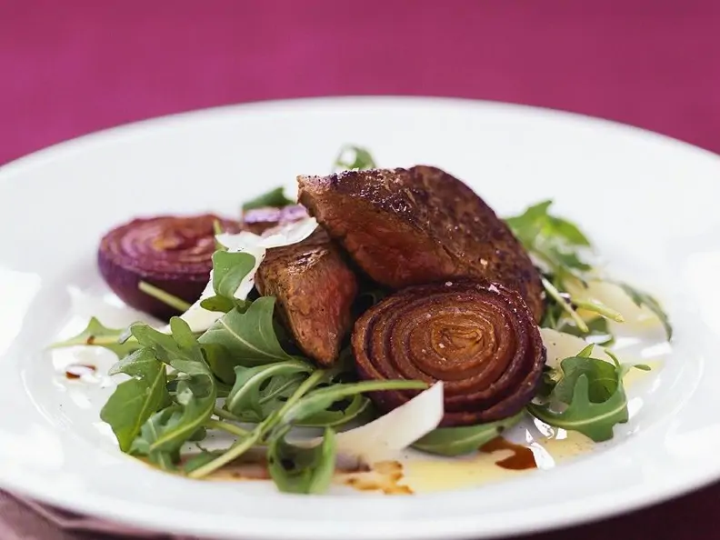 Rucolasalat mit Filetsteaks