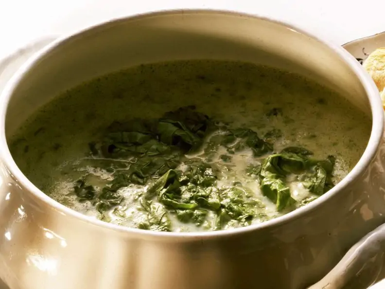 Salatsuppe