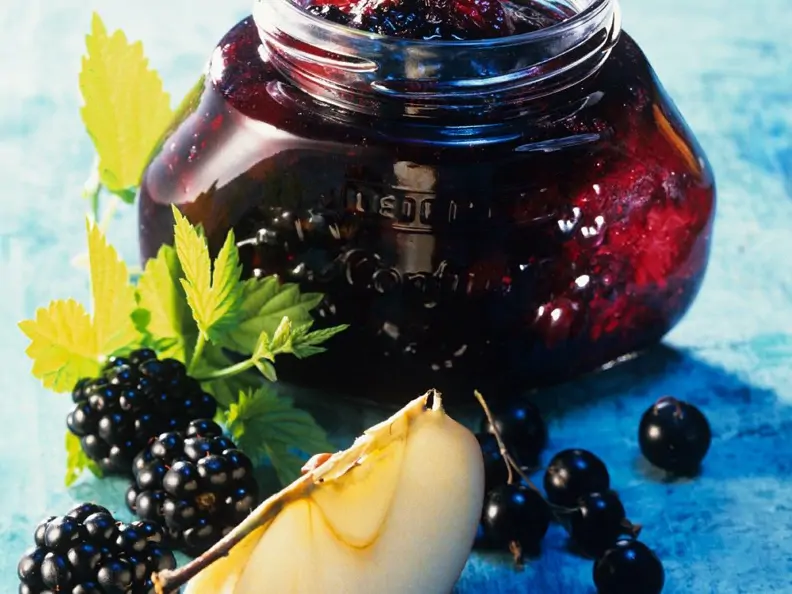 Beeren-Apfel-Konfitüre