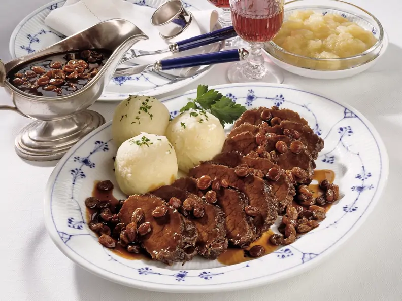 Rheinischer Sauerbraten mit Rosinen