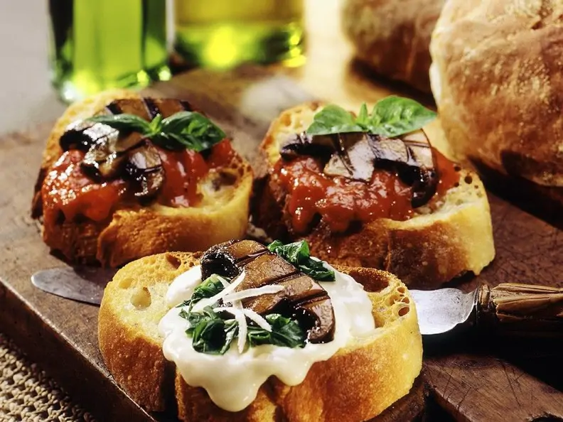 Verschiedene Crostini