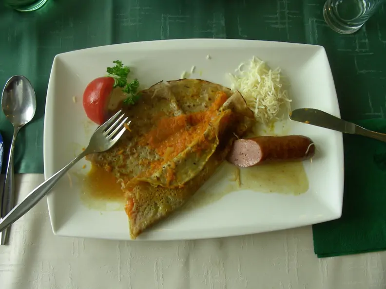 Buchweizenpfannkuchen mit Kürbisfüllung