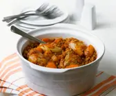 Gemüse-Linseneintopf mit Hähnchen