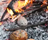 Kartoffeln aus der Glut