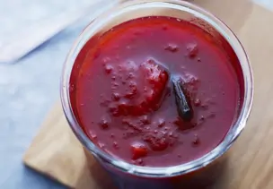 Erdbeer-Rhabarber-Marmelade mit Vanille