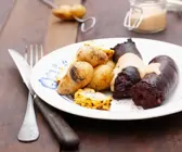 Blutwurst vom Grill mit Gemüse