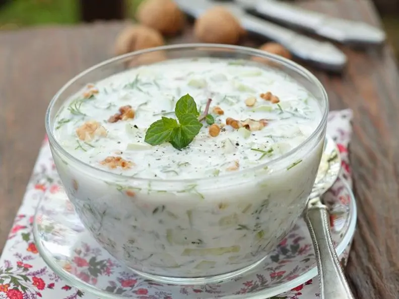 Kalte Gurkensuppe