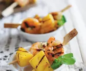 Shrimps-Spießchen mit Ananas
