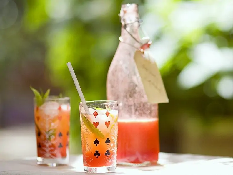 Erdbeerlimonade ohne Zucker
