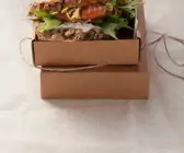 Sandwich mit Räucherlachs und Sprossencreme