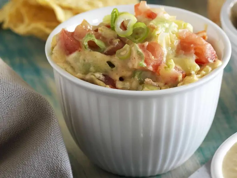 Frühlingszwiebel-Tomaten-Dip