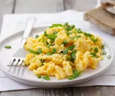 Rührei mit Frühlingszwiebeln