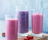 Beeren-Smoothie mit Milch