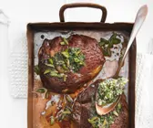Entrecote mit Oliven und Sardellenbutter